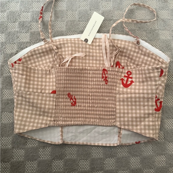 💛❤️ Anthropologie Beige Gingham Cropped Cami With Red Anchor Print - Picture 6 of 8